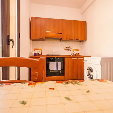 Cesare Apartment *
